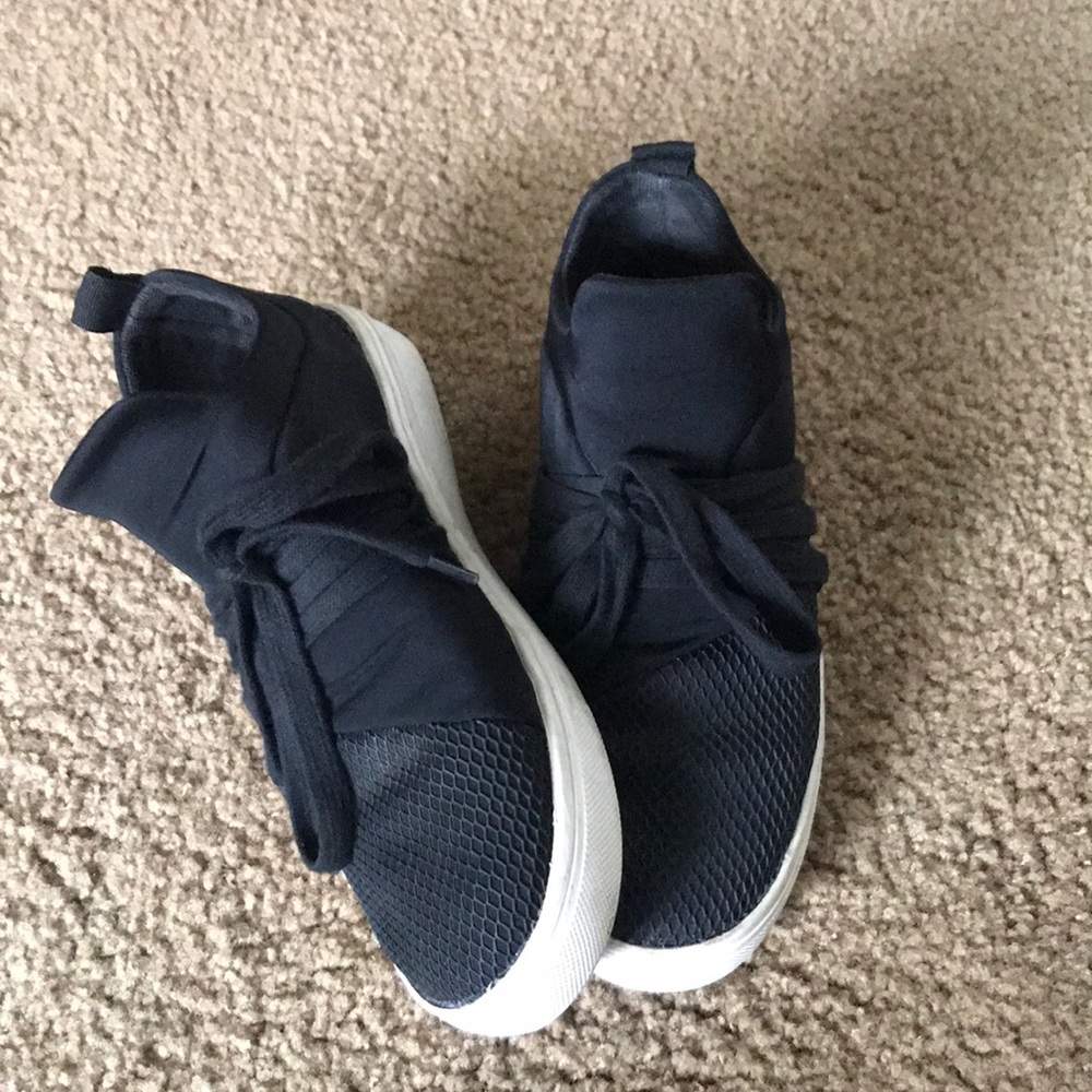Steve Madden Lancer sneakers